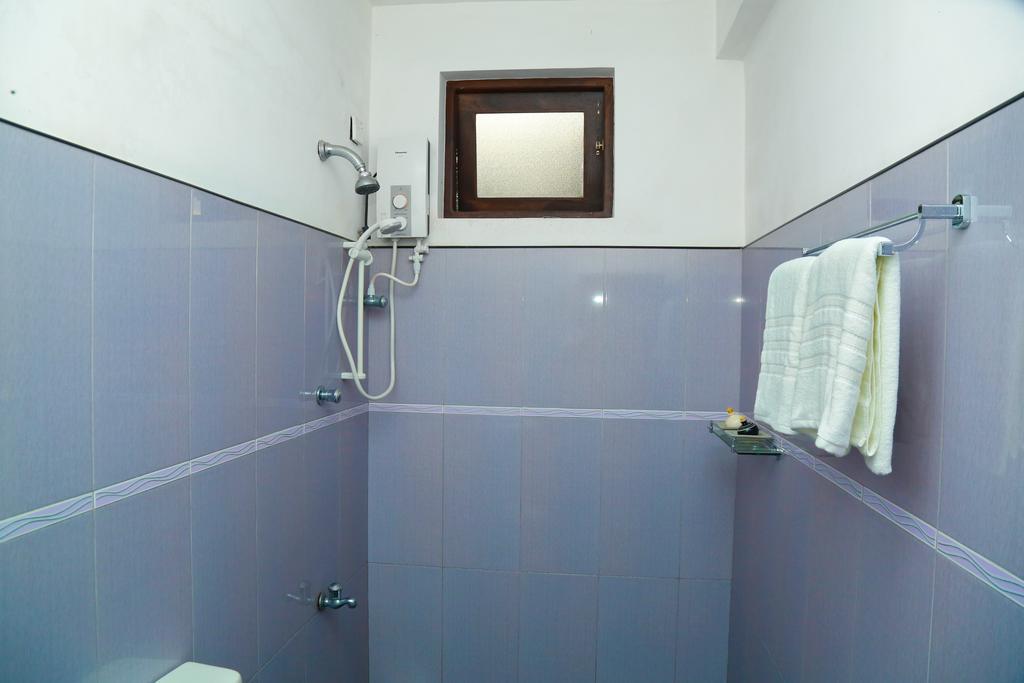 4 S Villa Тангале Екстериор снимка