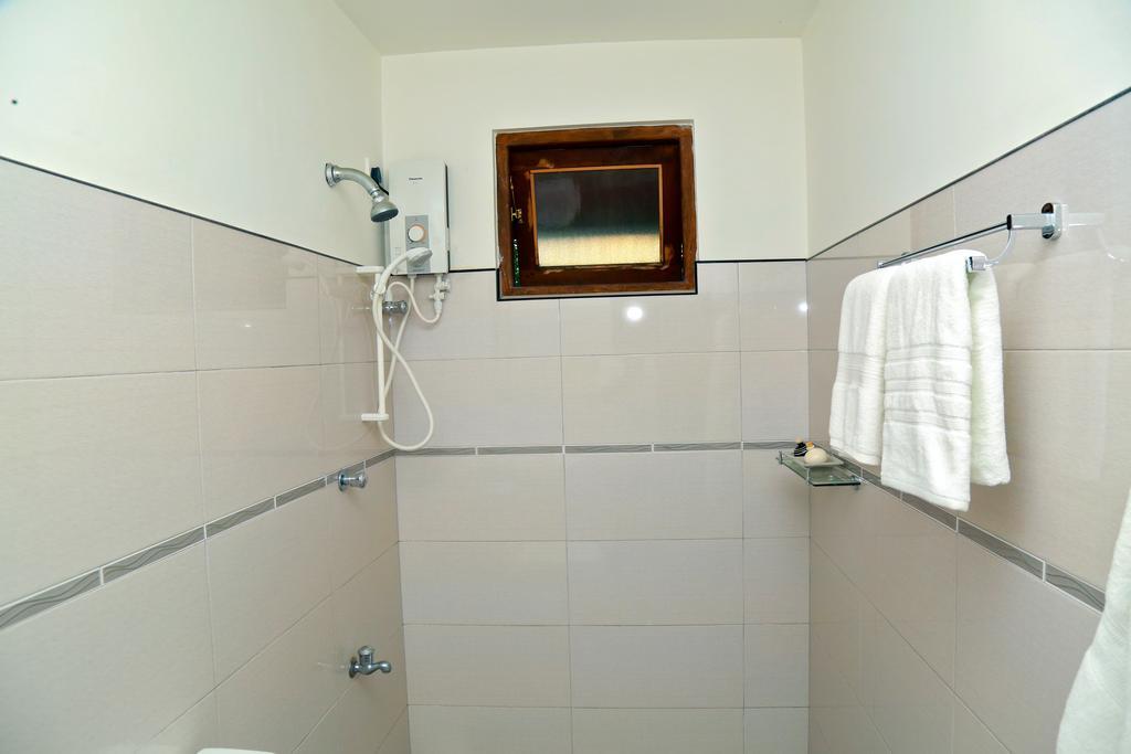 4 S Villa Тангале Екстериор снимка